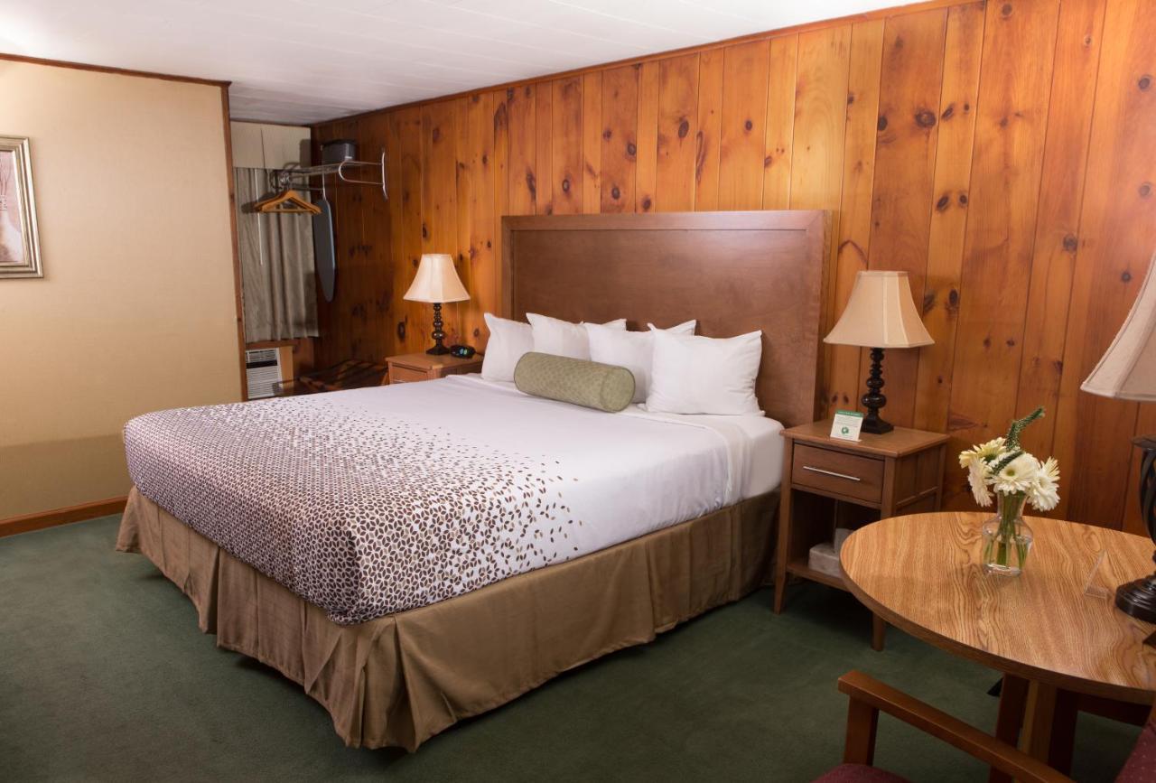 Knotty Pine Motel Bennington Exterior foto